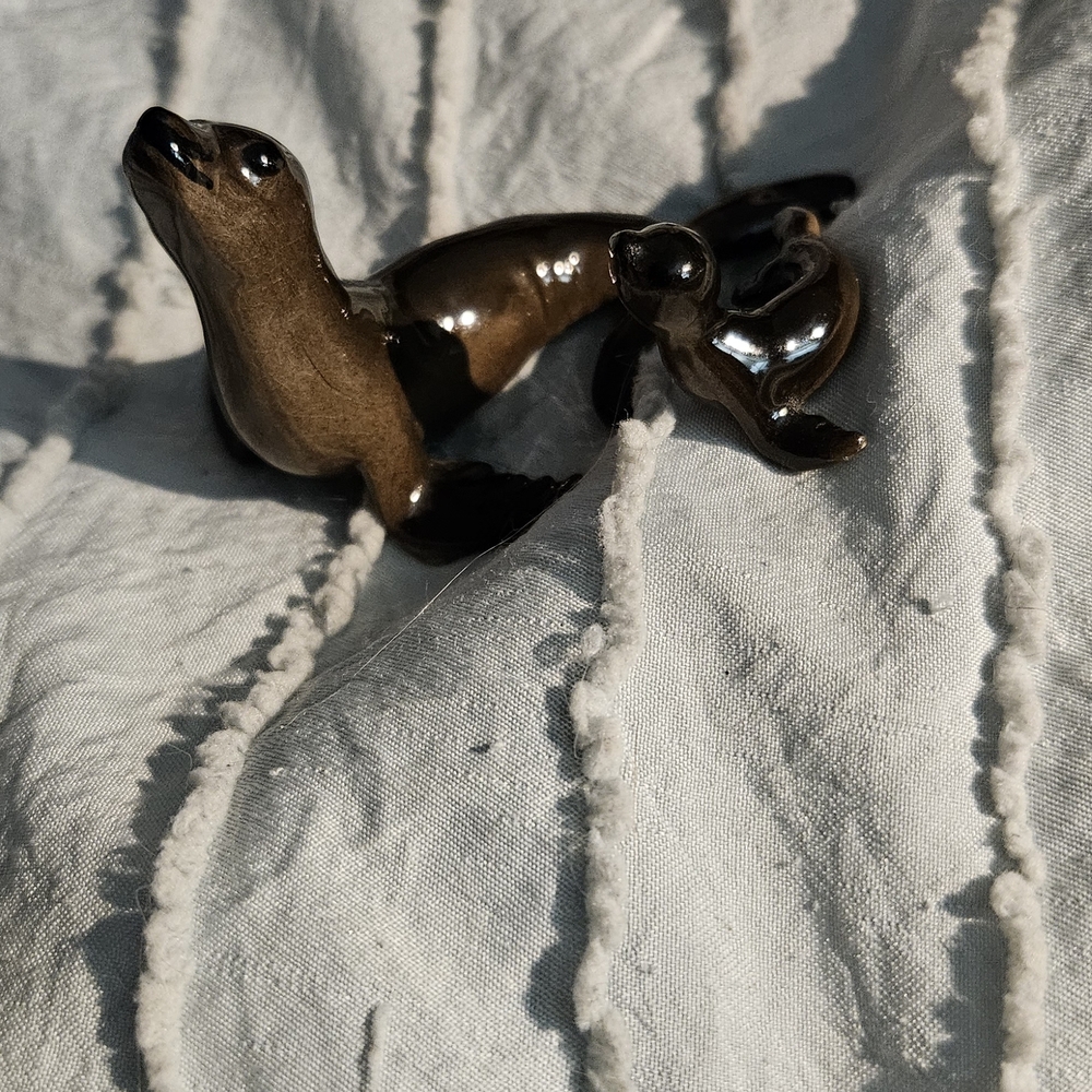 Hagen Renaker Ceramic Seal Figurines
